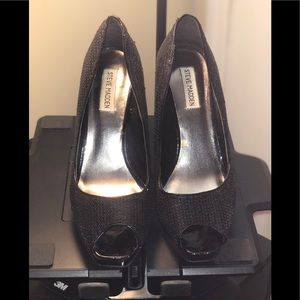 Peep toe Sequin Pump